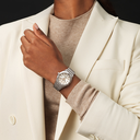 a77310101a3a1-chronomat-32-on-wrist_f3633d5f-8c8d-4155-af82-f07c903581b5.jpg