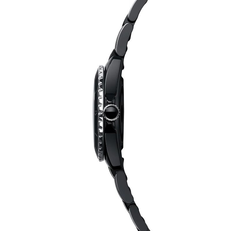 j12-phantom-watch-caliber-12-1-38-mm-black-black-ceramic-steel-packshot-profil-h6185-8830557913118(1)_bb6d27f3-9dc1-4bbc-8467-694c8093617a.jpg