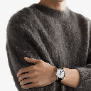 q1368430onwrist_1d39f7f9-40aa-4155-8bc6-206acea263f2.png