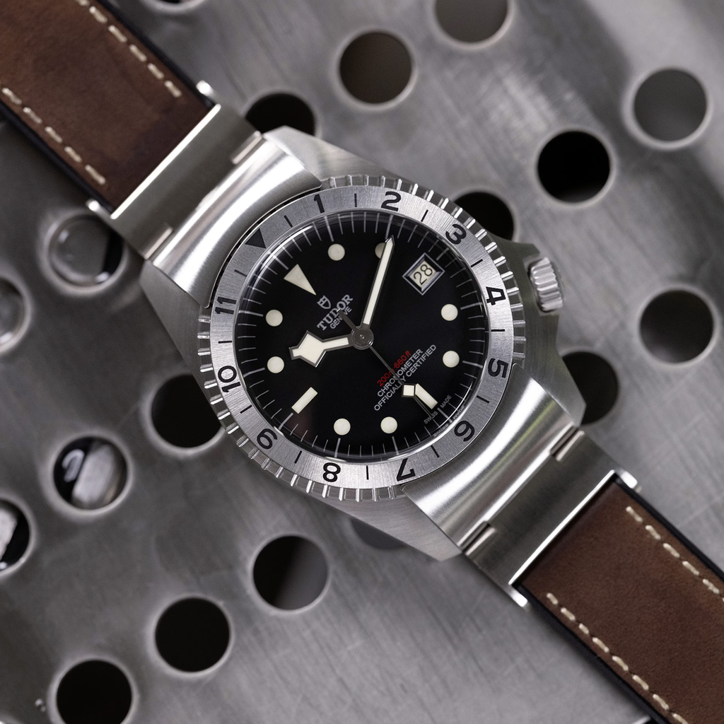 tudor-m70150-0001_18df9996-5c55-43dd-bc00-8913a0b895aa.png