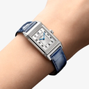 q2608440-on-wrist_0522308d-5fa8-49a1-9657-6132aa7e7135.png
