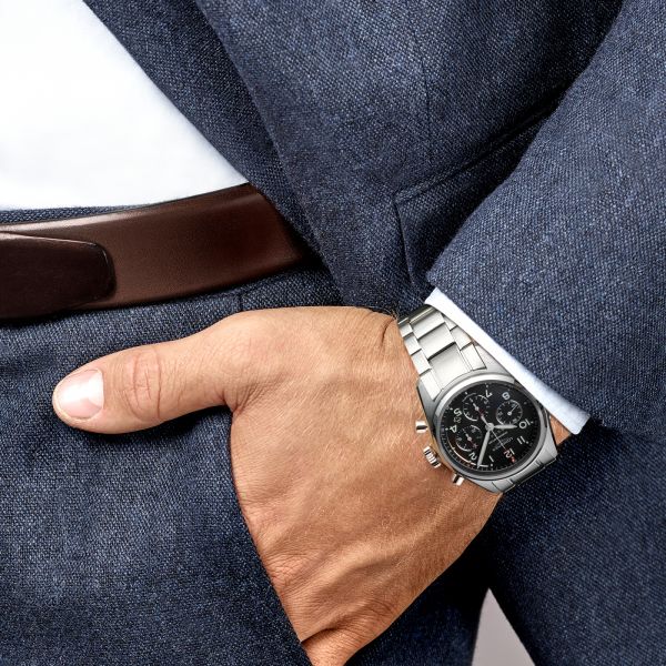 longines-spirit-l3-820-4-53-6-worn_4792f759-bab8-4846-861d-7601b5da69b7.jpg