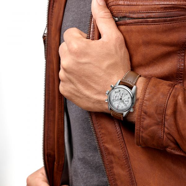 longines-spirit-l3-820-4-73-2-detailed-view_013d5f63-ec76-4764-9245-636bd1b5be7d.jpg