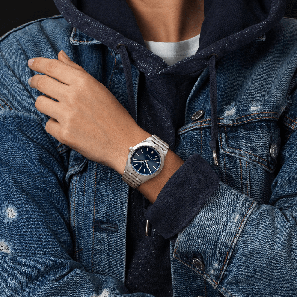 a10380101c1a1-chronomat-automatic-36-on-wrist_94d8b266-caa5-4514-9f01-3b1c7208543a.jpg