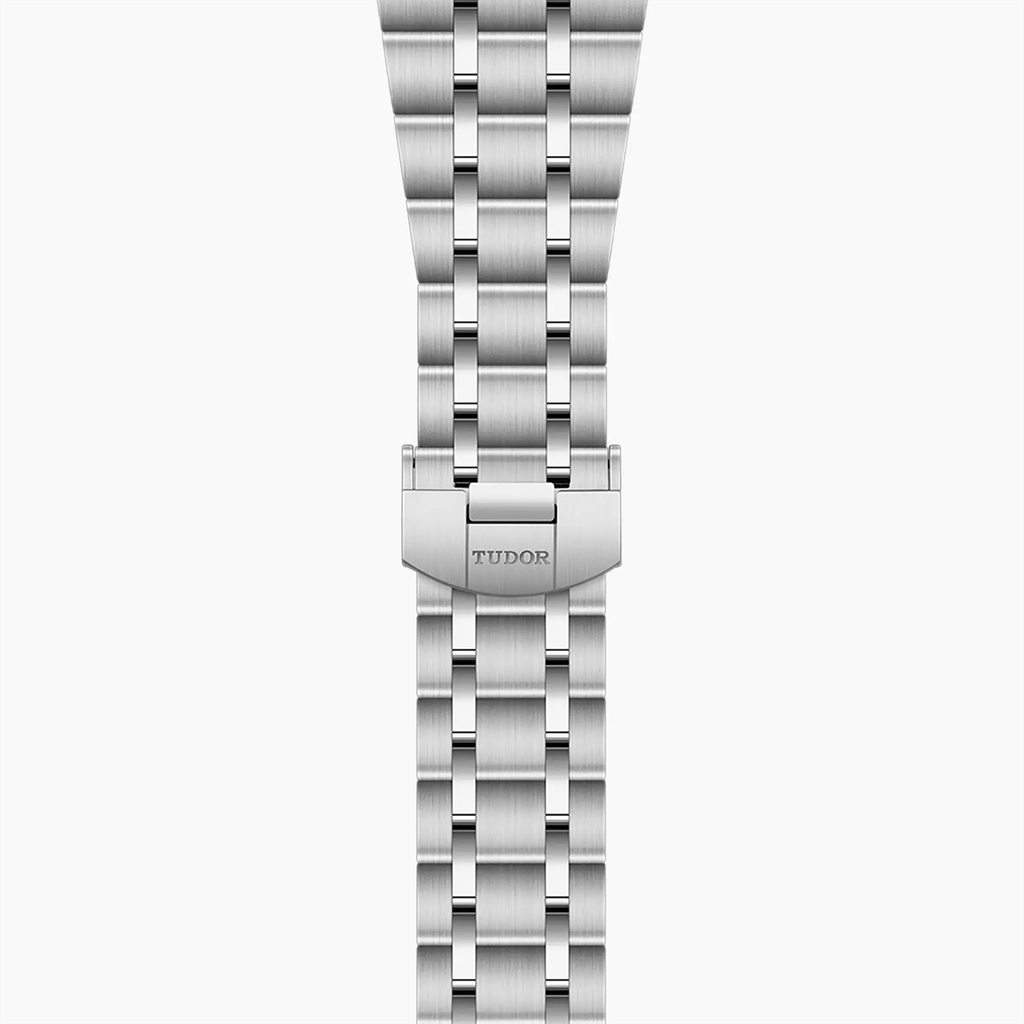 tudor-m28600-00031_07a2ca9b-83ec-4441-bb94-3843a9f1b846.png