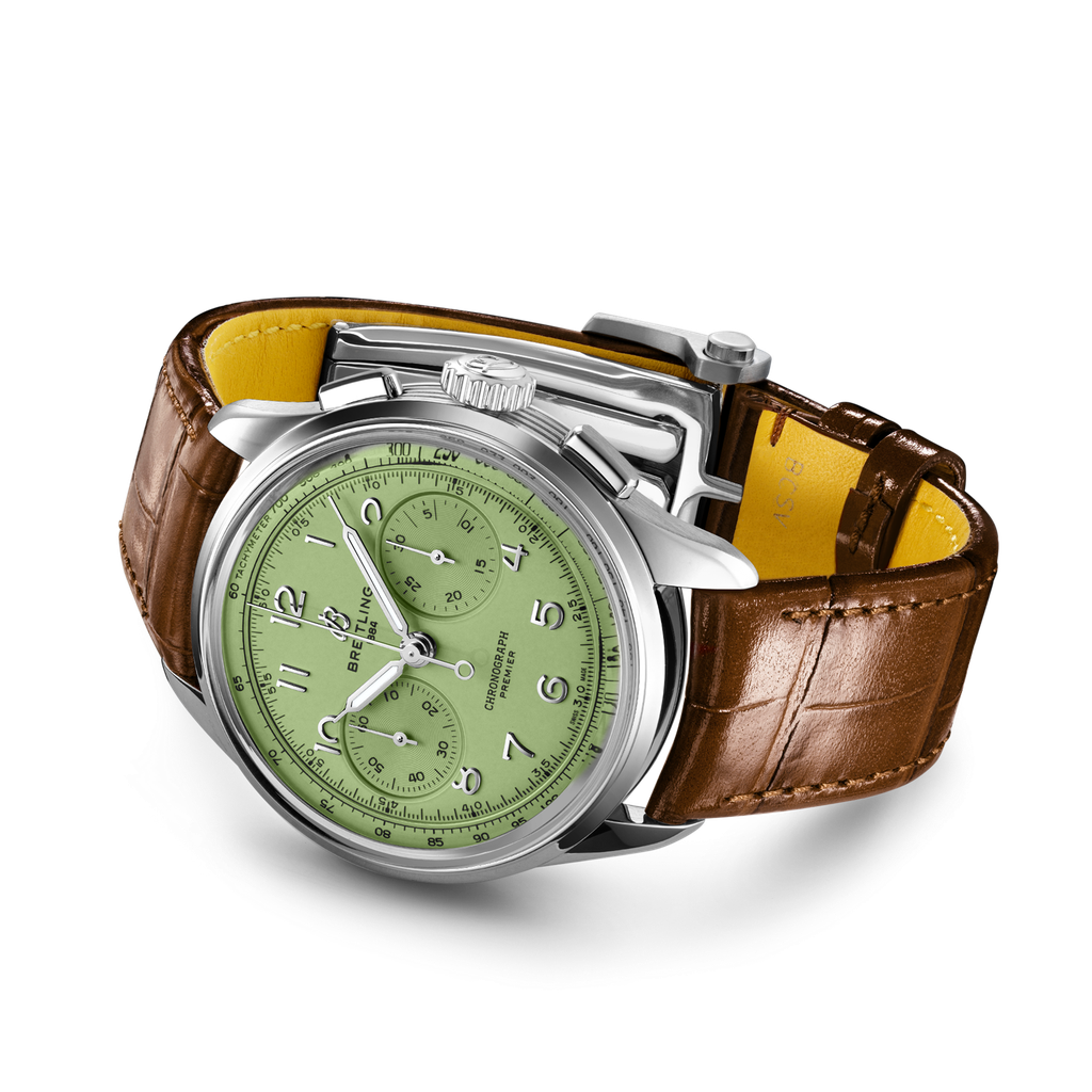 ab0930d31l1p1-premier-b09-chronograph-40-rolled-up_f34a3029-dfce-4cc8-8bb6-0b2af40a0401.png