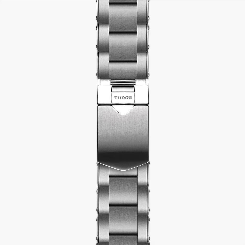tudor-m79360n-0001_c0776e2f-6b30-4658-acc8-19c96999f563.png