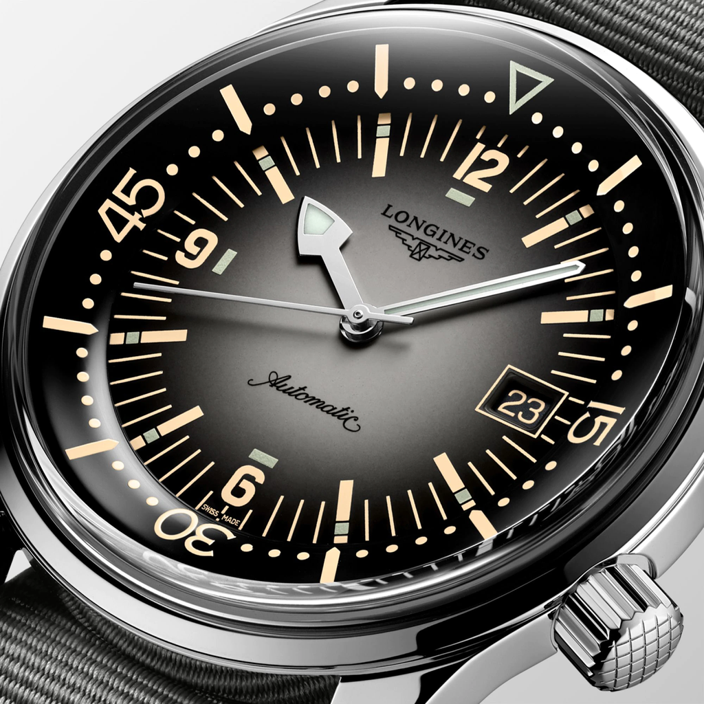 the-longines-legend-diver-watch-l3-774-4-70-2-detailed-view-2000x2000-104_7c4a96ef-3460-43b8-aabd-4c0f51c2f083.png