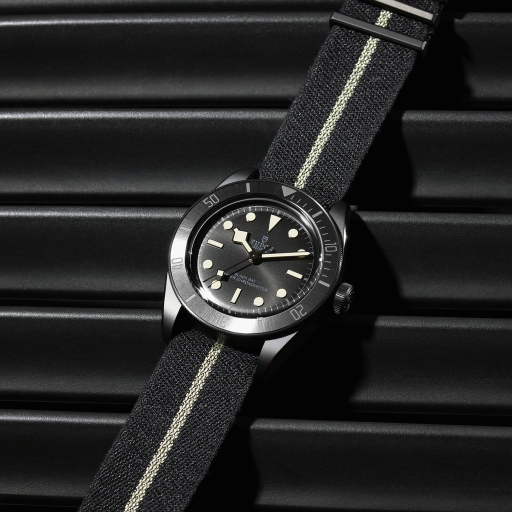 tudor-m79210cnu-00014_e52b2de1-f6e9-4d36-901d-bf5e0d359050.png