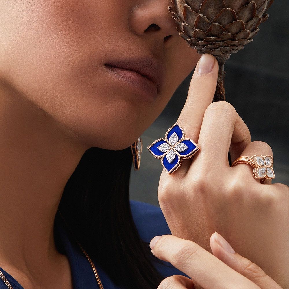 anello-lapislazzuli-princess-flower-9_f7a71c1e-18cf-492c-b5ee-23c0f2766e66.jpg