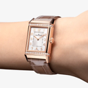 q2572570-on-wrist-front_014574d8-9233-46d2-b1a7-378581cf270e.png