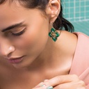 roberto-coin-venetian-princess-18kt-gold-large-malachite-flower-earring-with-diamonds-adv777ea3193_01_wear-1024x1024_6ae55e28-8ad8-44f0-9ff6-17af639497a9.jpg