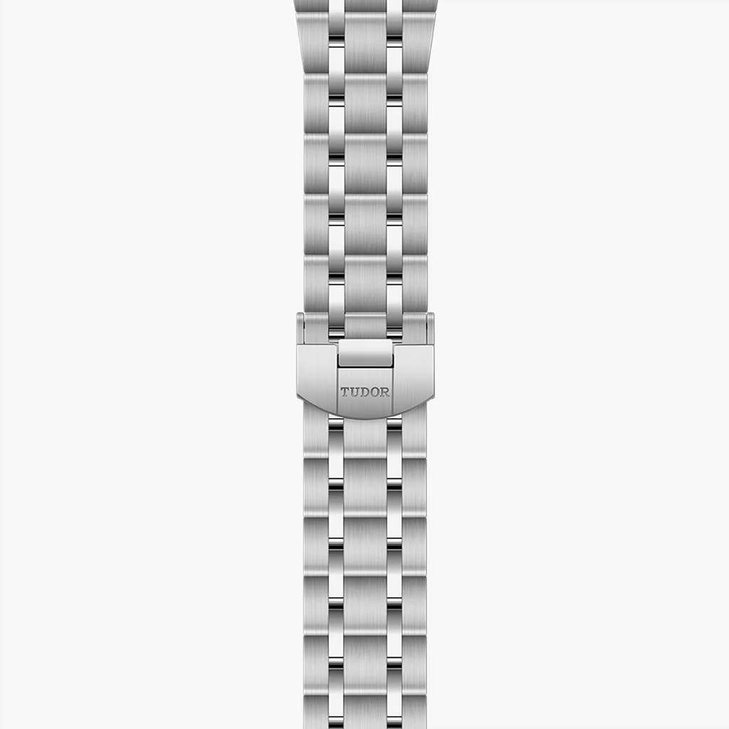 tudor-m28400-0005_d72ac904-ed6b-442e-bc87-5c74b1266cc9.png