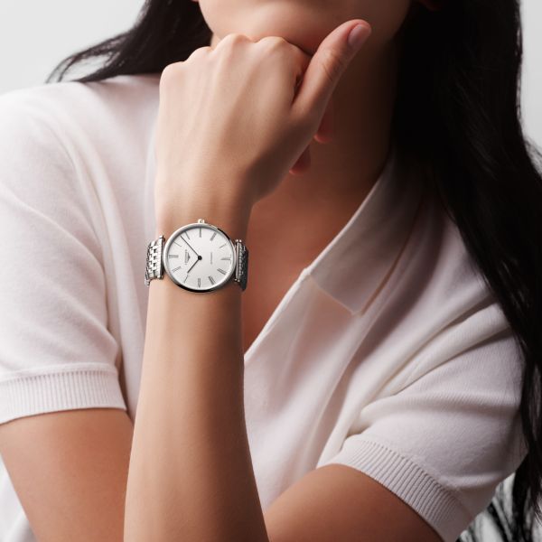 la-grande-classique-de-longines-l4-918-4-11-6-detailed-view-2000x2000-2_94bd65f3-1adc-48a1-9637-85b9f0d5da13.jpg