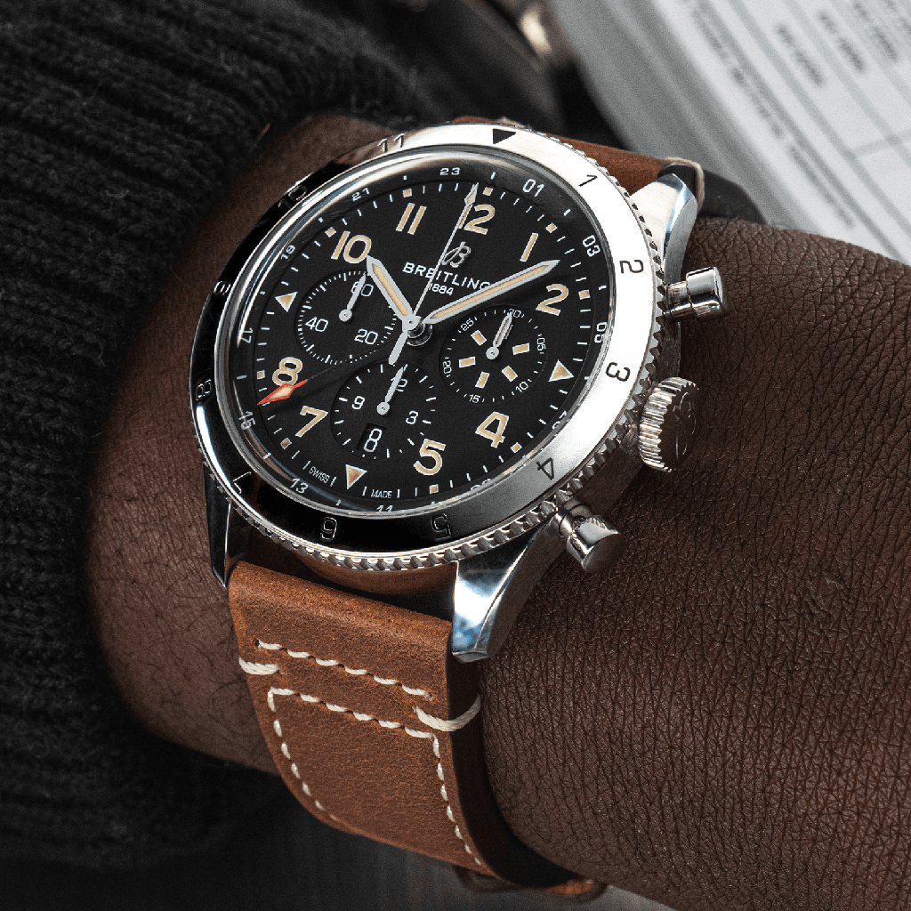 ab04453a1b1x1-super-avi-b04-chronograph-gmt-46-p-51-mustang-on-wrist_d4a2e633-9a56-4184-a5e2-fa715b6468f1.png