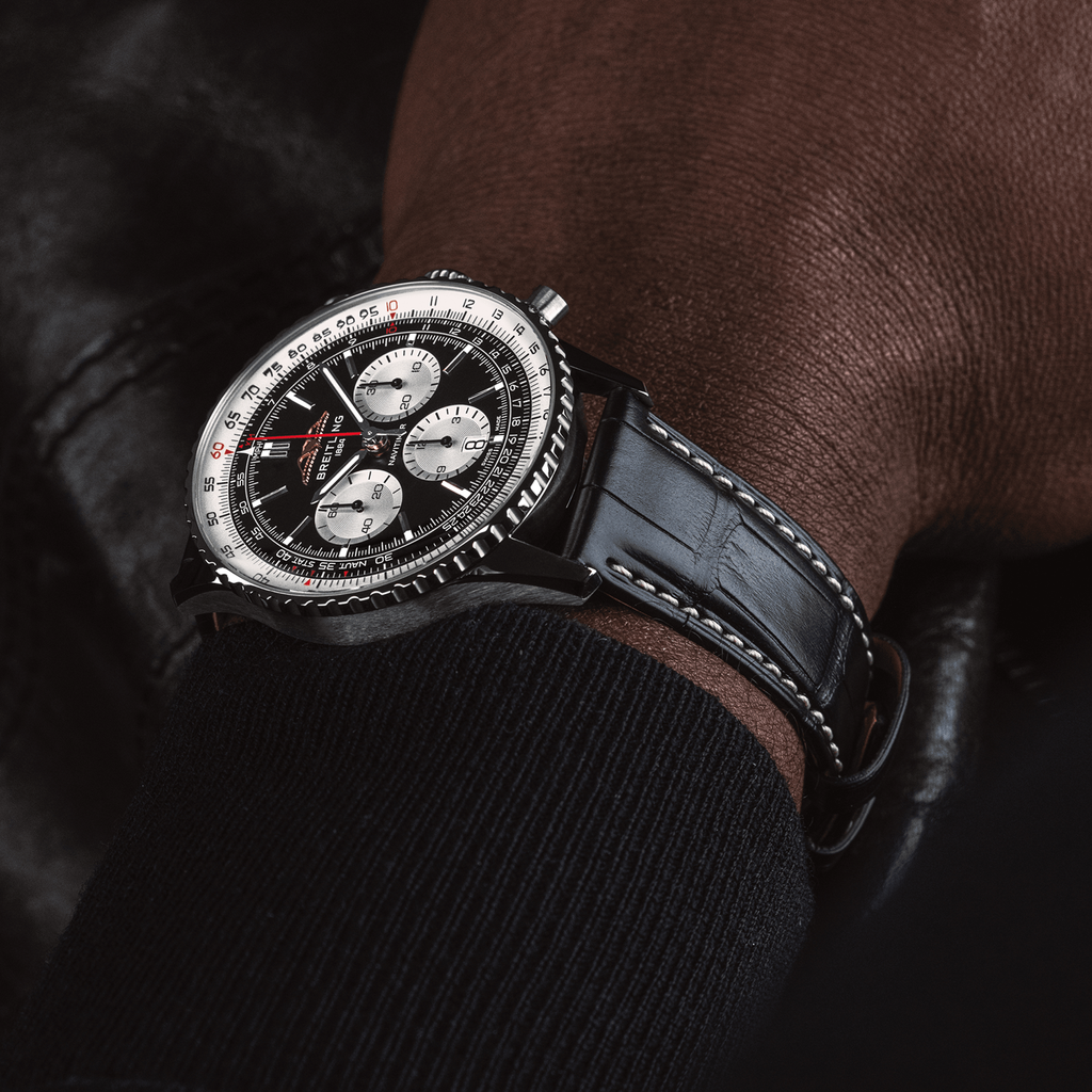 ab0137211b1p1-navitimer-b01-chronograph-46-on-wrist_b828e604-0341-4a6f-97ff-31834cc9ac7b.png