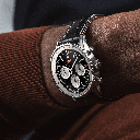 ab0138211b1p1-navitimer-b01-chronograph-43-on-wrist_c00b4175-8014-42ff-8bc7-a41a8a91b78e.png