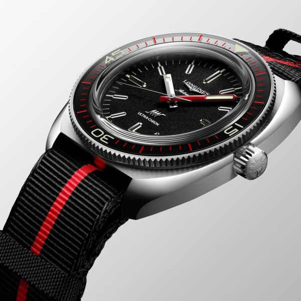 longines-ultra-chron-l2-836-4-52-9-detailed-view-2000x2000-101_cbde4fc5-6b10-4f5f-933a-a2b53d256a05.jpg