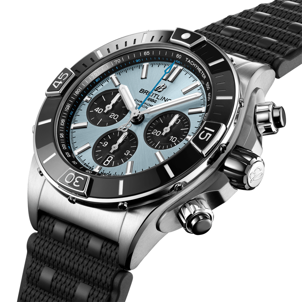 pb0136251c1s1-super-chronomat-b01-44-three-quarter_4a46ff94-1208-401e-bc6c-f14ce58b8730.png