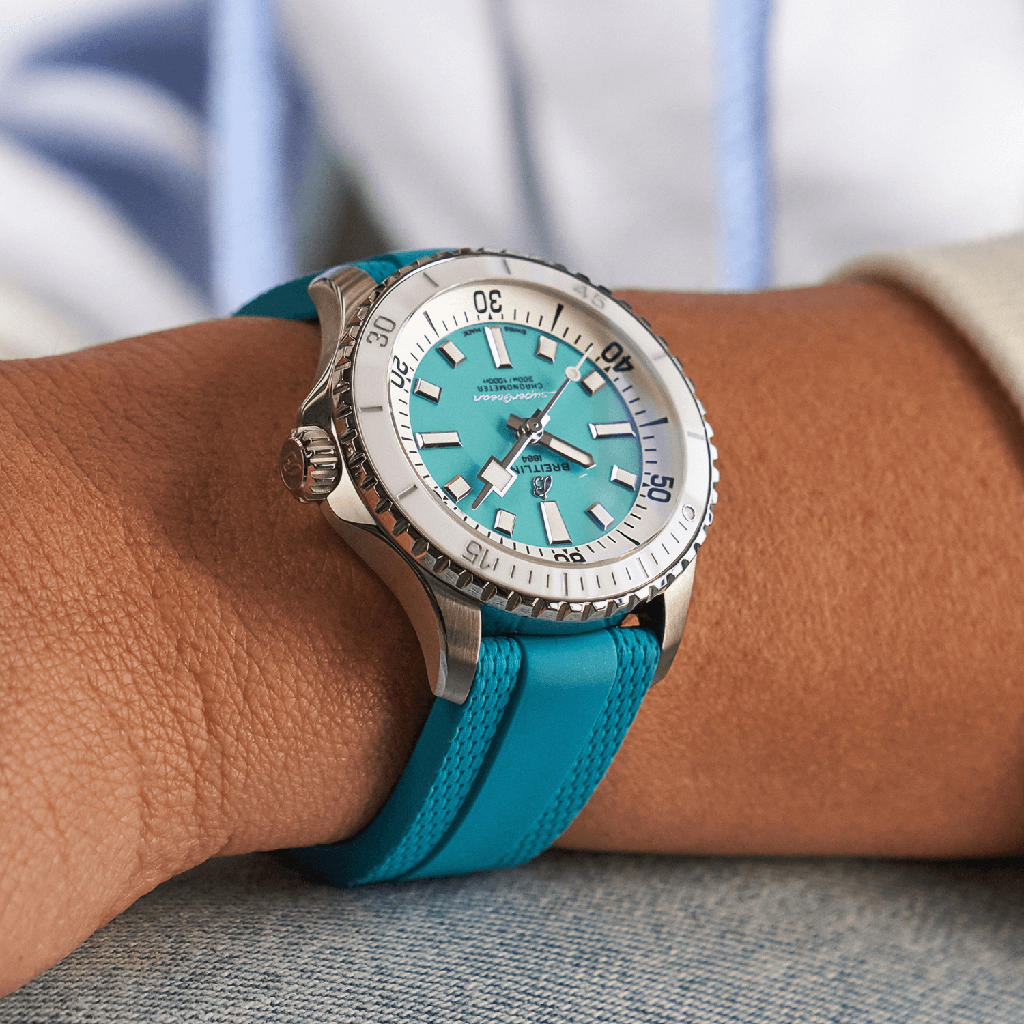 a17377211c1s1-superocean-automatic-36-on-wrist_b5900a8e-9cab-410b-93e0-592c80f9bd15.png