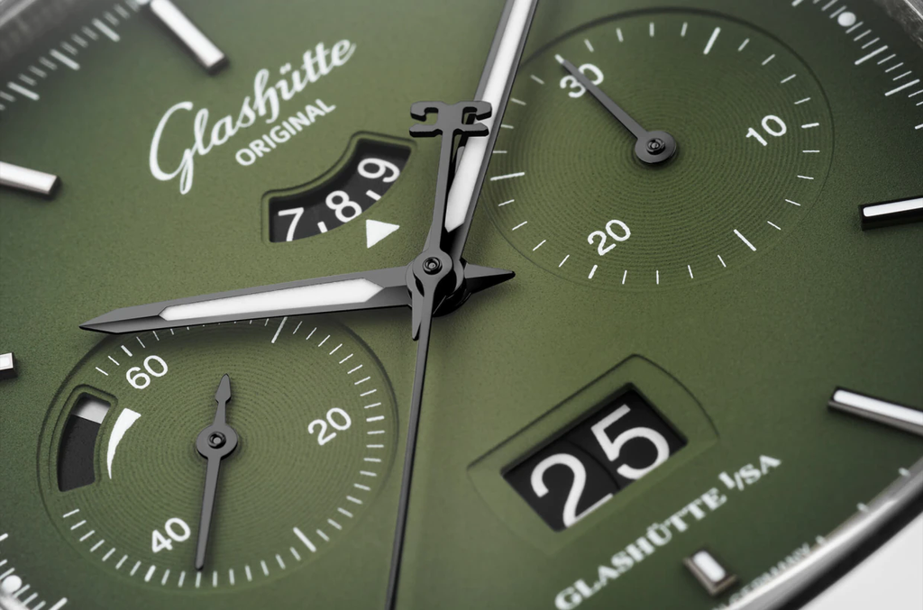 glashuette_original-w13702090263-detail-2-1240x820_22ad0c03-ad10-42c7-bc22-db8bb1714347.png