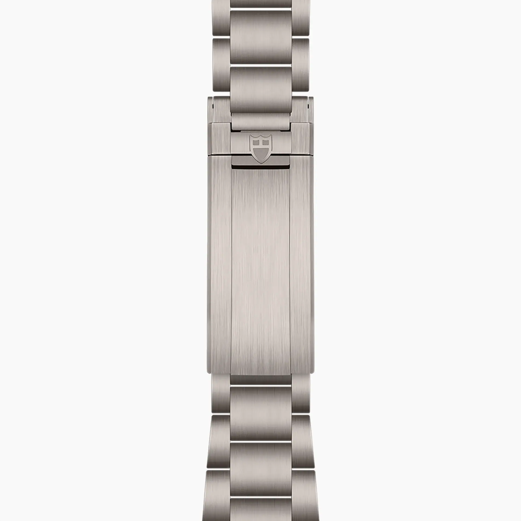 tudor-m25407n-0001(1)_1f5c5a3f-7363-4142-9768-6ae65351afd0.png