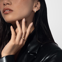 messika_paris_-_bague_messika_edges_12088_y_2e8d198d-44aa-414d-b47f-5d9ae58d97f4.jpg
