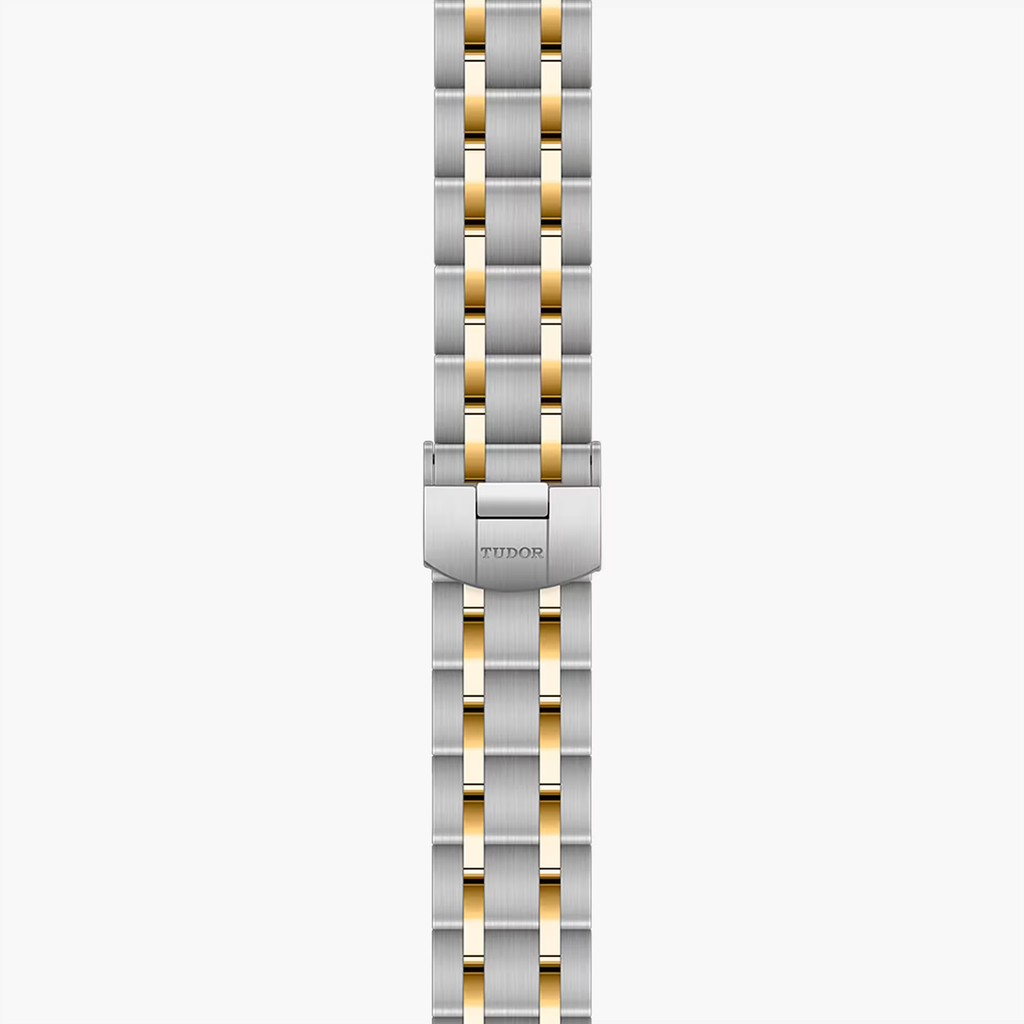 tudor-m28303-00011_08454d45-0bc3-401c-94b3-6dcde202796b.png