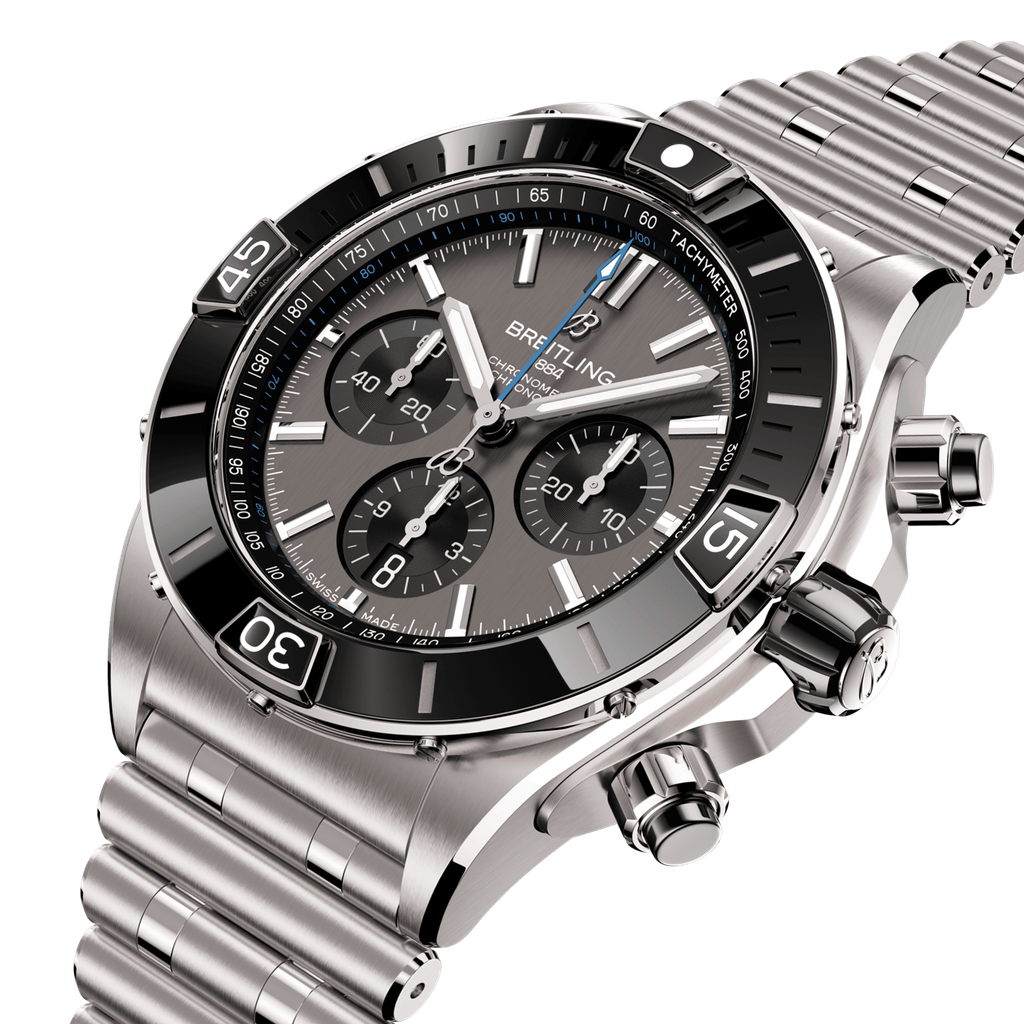 eb0136251m1e1-super-chronomat-b01-44-three-quarter_53d1f326-9f6f-4b25-bcfc-b584251c6561.png