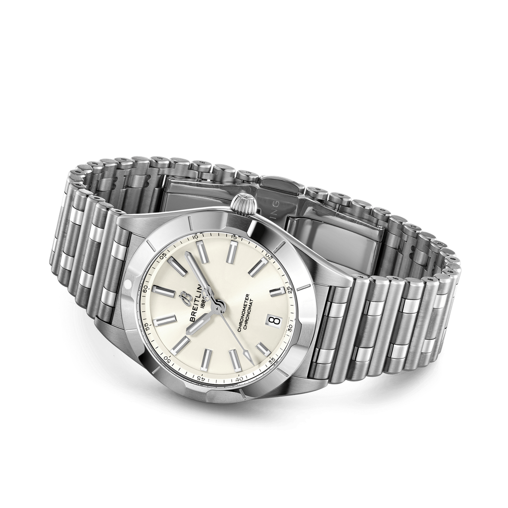 a77310101a2a1-chronomat-32-rolled-up_f5b69960-f05d-4122-a48f-6e145d06f7a7.png