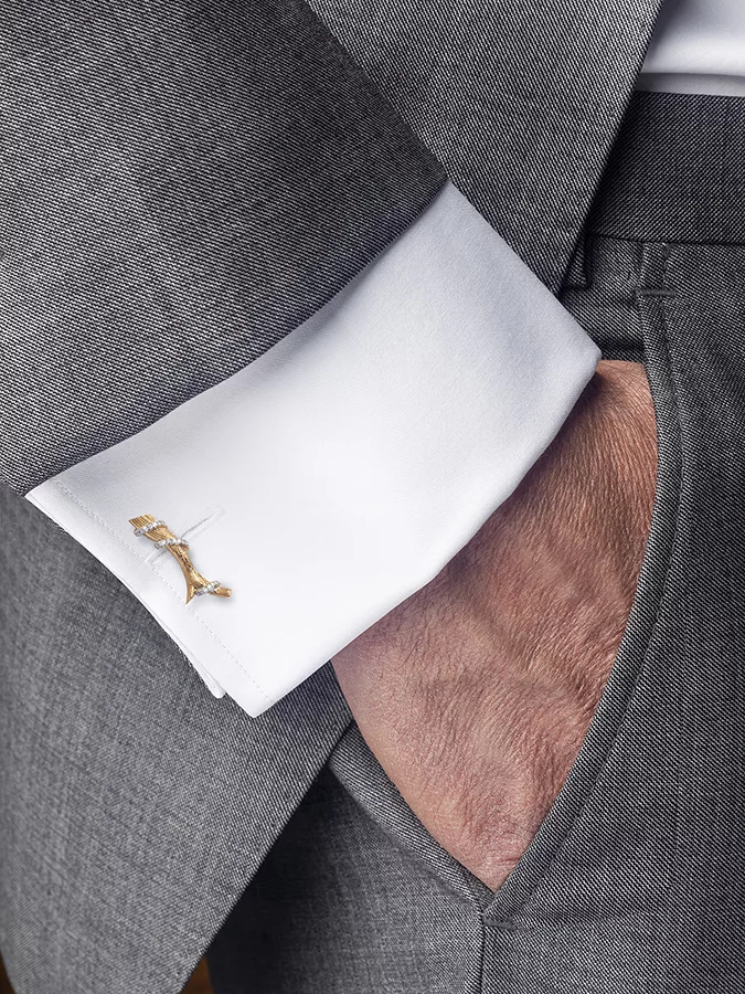 david-gotlib-317-knock-on-wood-pink-cufflinks-cuff-1-jpg_1c3fc295-89f5-4aad-8b18-12e991f2e736.png