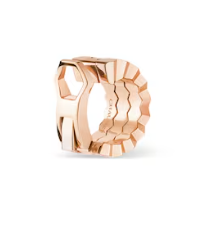 chaumetbeemylovesingleearcuff2_1b02d658-42f1-4916-b127-31069983b5ce.png
