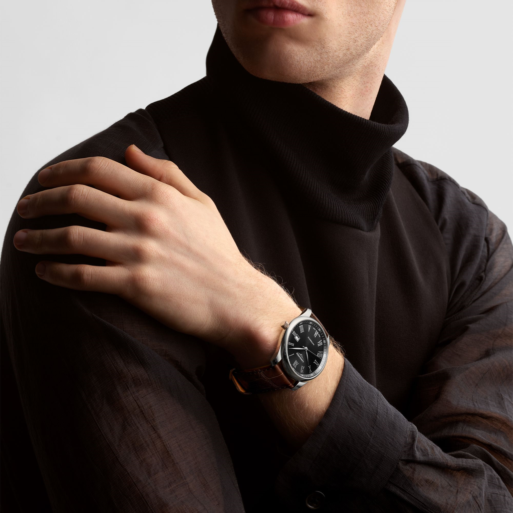 the-longines-master-collection-l2-893-4-59-2-on-wrist_bface9b1-94ef-4183-9997-349c29929e06.jpg