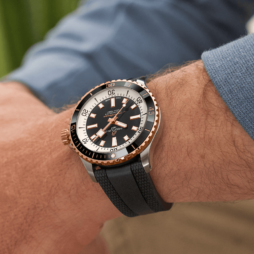 u17375211b1s1-superocean-automatic-42-on-wrist_17ae1aff-61bb-4f5e-beed-b21ffa5729d0.png