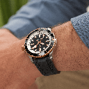 u17375211b1s1-superocean-automatic-42-on-wrist_17ae1aff-61bb-4f5e-beed-b21ffa5729d0.png