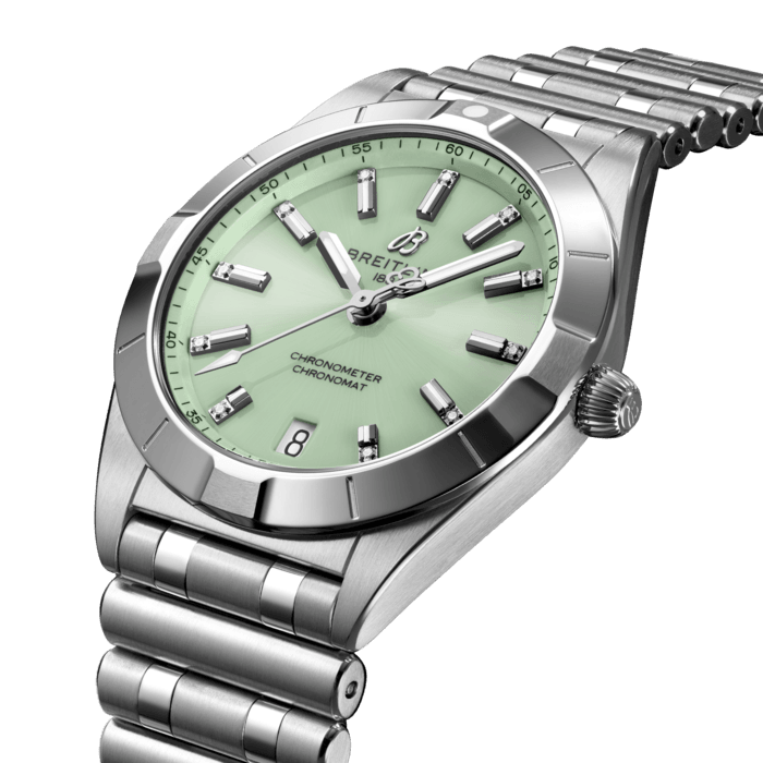 a77310101l1a1-chronomat-32-three-quarter_3f3d7f0e-9332-4060-a3f1-463b3ee4047f.png