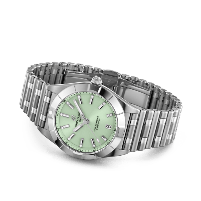 a77310101l1a1-chronomat-32-rolled-up_1d3553c7-8c72-44a0-ac26-d429850d2169.png