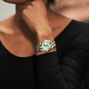a77310101l1a1-chronomat-32-real-wristshot_009a6dcc-358b-4c34-8396-1b383e91f82d.png