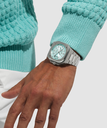 br-x5-ice-blue-steel-steel-bracelet-porte2_a40bc634-1fbc-4f4e-9c98-ac7989f31ca0.jpg