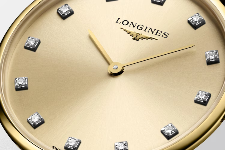 la-grande-classique-de-longines-l4-512-2-37-8-detailed-view-3000x2000-103-1683700760_9851b60c-b6ce-47bb-8c44-843e679df276.png