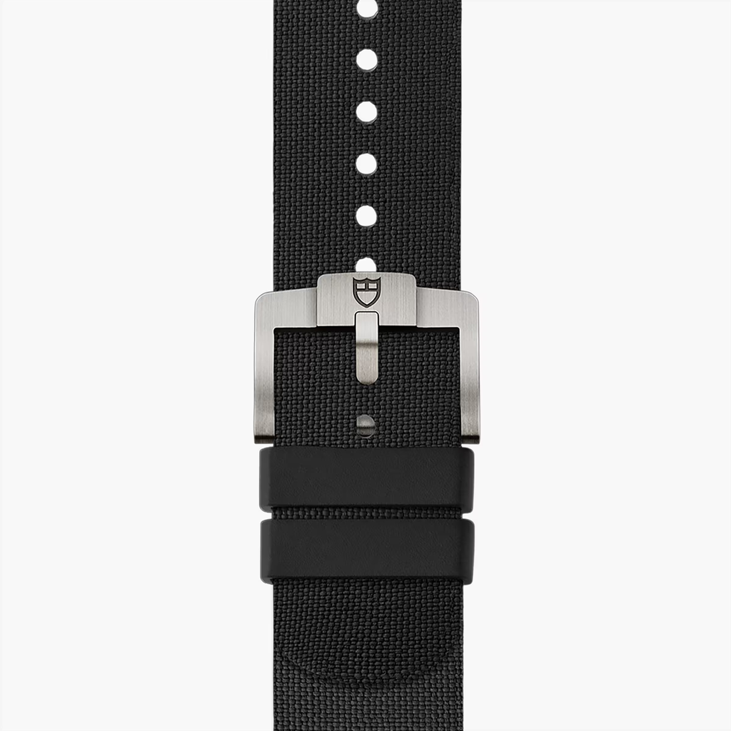 tudor-m25717n-0001-ab__black_rubber__4502337_151af4b5-72c4-43f9-bbf1-078aae641fa9.png