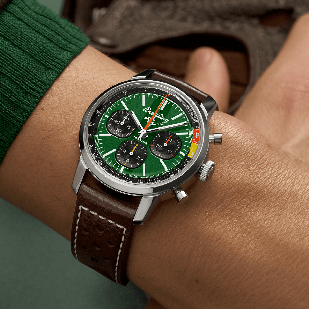 ab01762a1l1x1-top-time-b01-ford-mustang-on-wrist_c181434d-71f6-4979-92f3-d2c704d10018.png