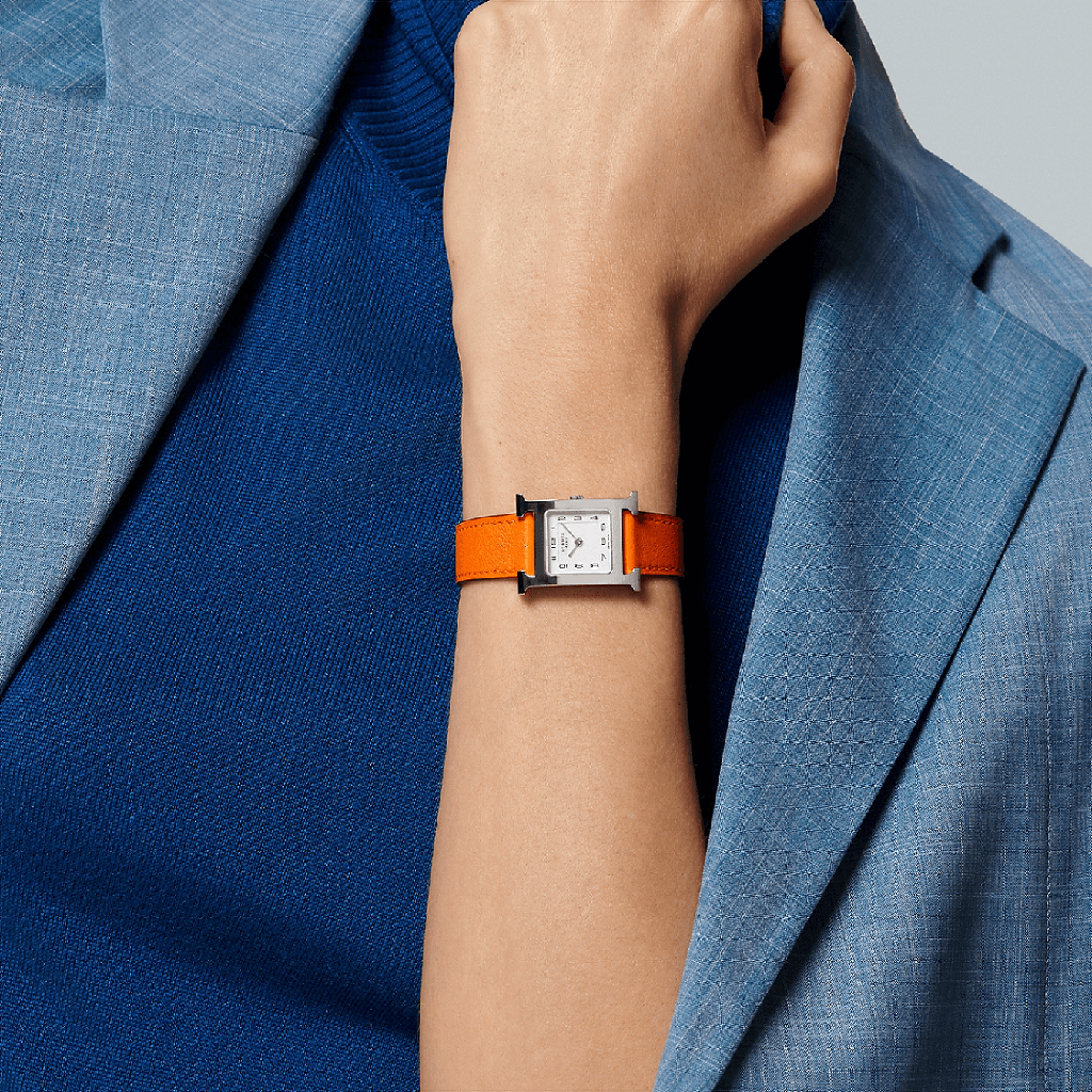 heure-h-watch-small-model-25mm--036707ww00-worn-2-0-0-1600-1600-q99_g_19e110ff-c463-4b18-bb61-432b09db51be.png