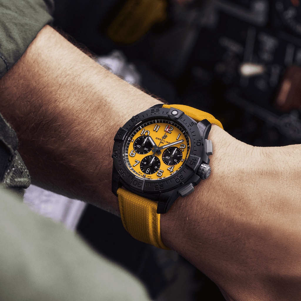sb0147101i1x1-avenger-ws-chrono-44-nightmission-yellow-ecom_d33f44cd-a22c-4fe7-b5bd-9e7e2f4cfad5.png
