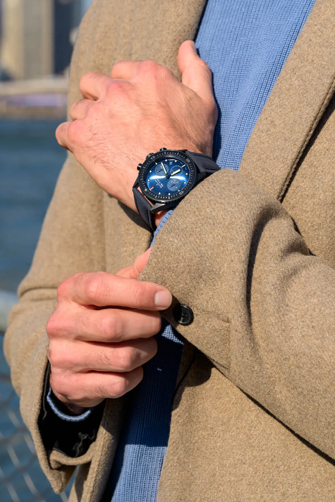 5200_0140_o52a_bathyscaphe_flyback_chronograph_lifestyle1_rgb_79dda22b-25ad-42de-a8e9-45aad873df9c.png