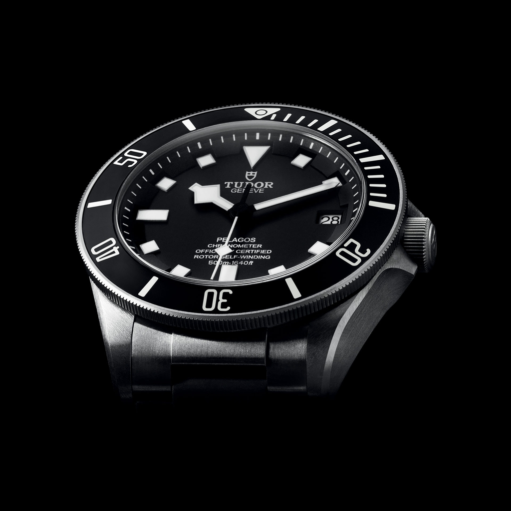 tudor-m25600tn-00011_84d6c3ed-d838-48e0-86e4-ae2cb46366f8.jpg