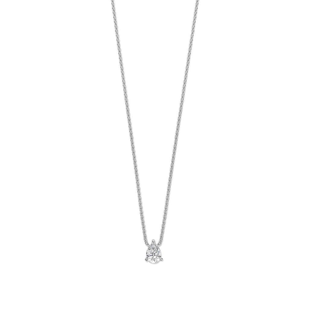 Necklace with pearshape diamond