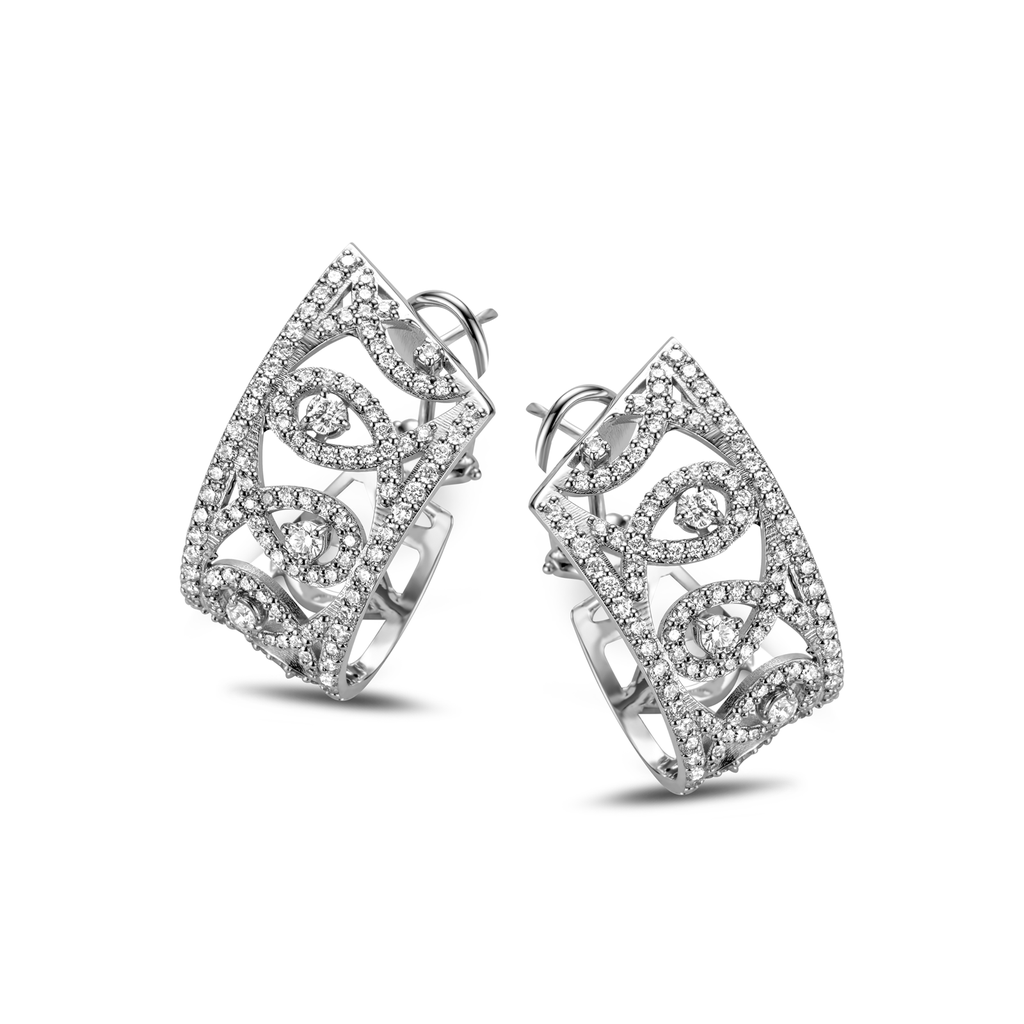 Earrings with diamonds