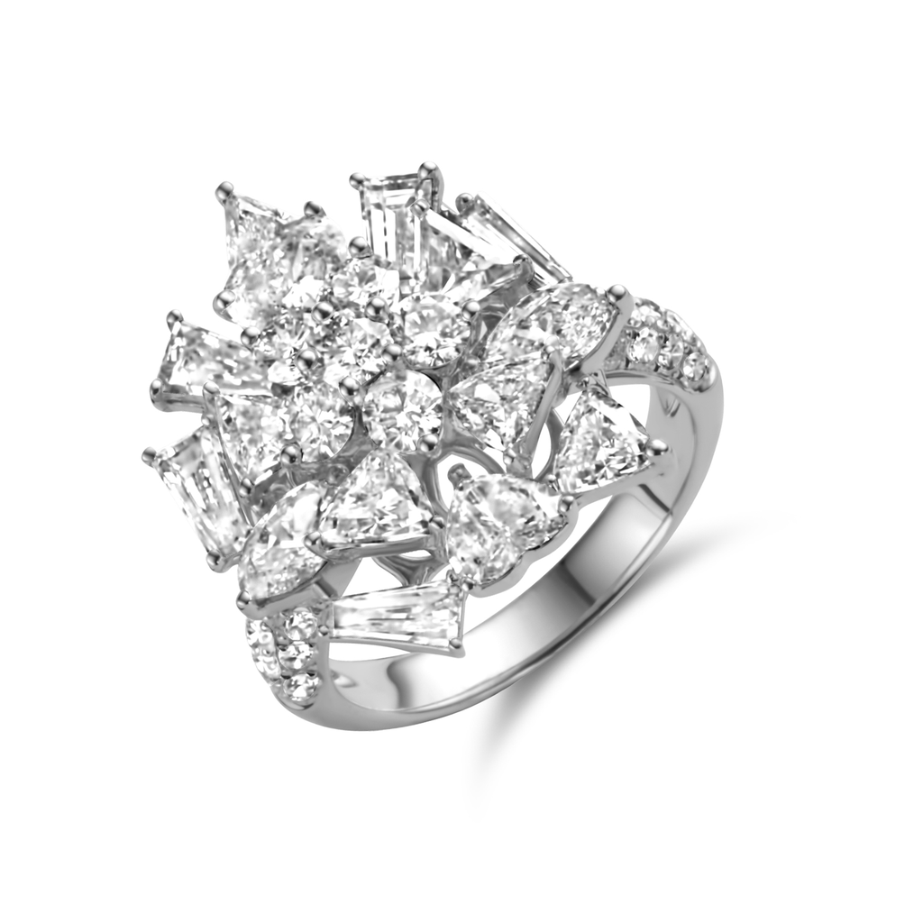 Ring with diamonds