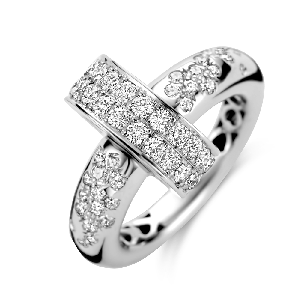 Ring with Diamonds